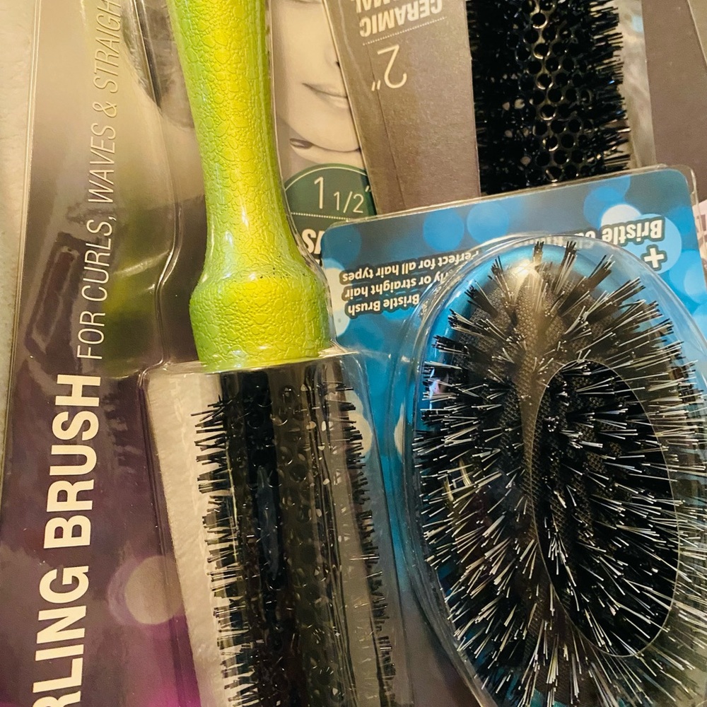 Luxe Bristle Brush set 2 curling brushes 2 straight bushes - Picture 3 of 4